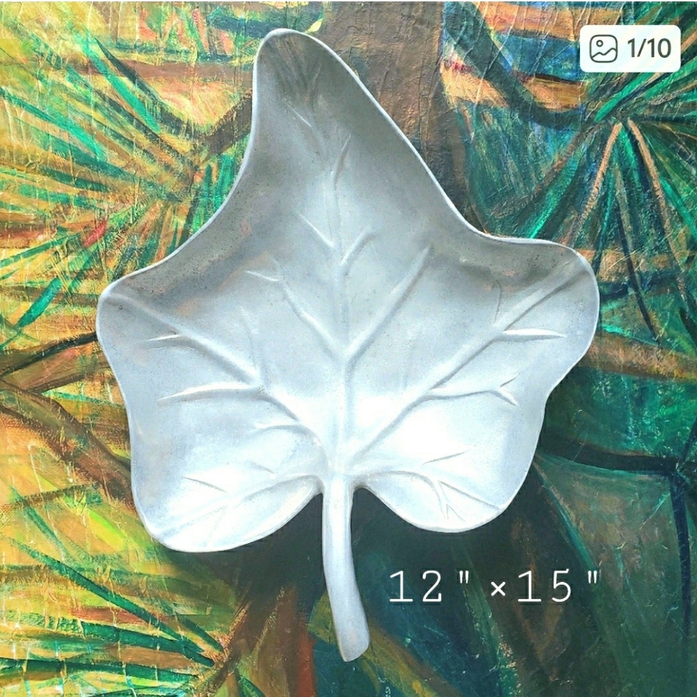 Vintage Mariposa Leaf Dish - Picture 5 of 10